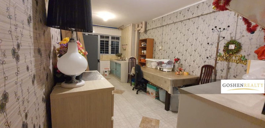 206 Jurong East Street 21 HDB Apartment